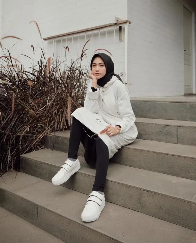 Bersahaja dan Awet Muda, Ini 10 Padu Padan ala Selebgram Nisa Cookie yang Wajib Kamu Sontek 18