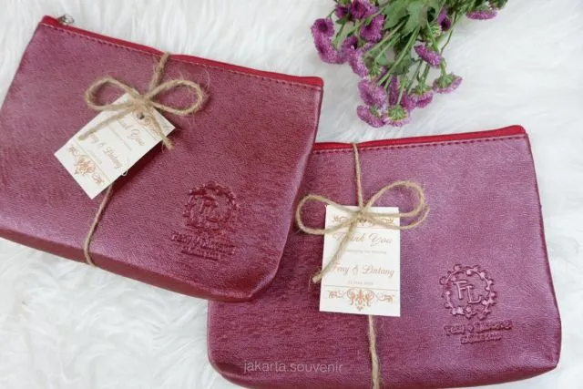 10+ Ide Desain Pouch Cantik untuk Suvenir Pernikahan. Multifungsi dan Bujetnya Bisa Menyesuaikan 13