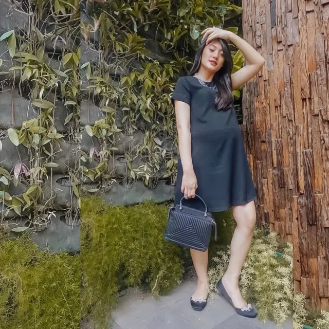 11 Ide Gaya ala Anissa Aziza yang Bisa Ditiru Ibu Hamil. Perut Besar, Bukan Halangan Tampil Memesona 12