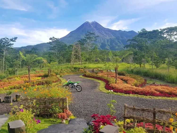 The Lost World Castle, Spot Wisata Bagi Pecinta Selfie di Jogja. Yuk Ajak Temen Kamu ke Sana! 9
