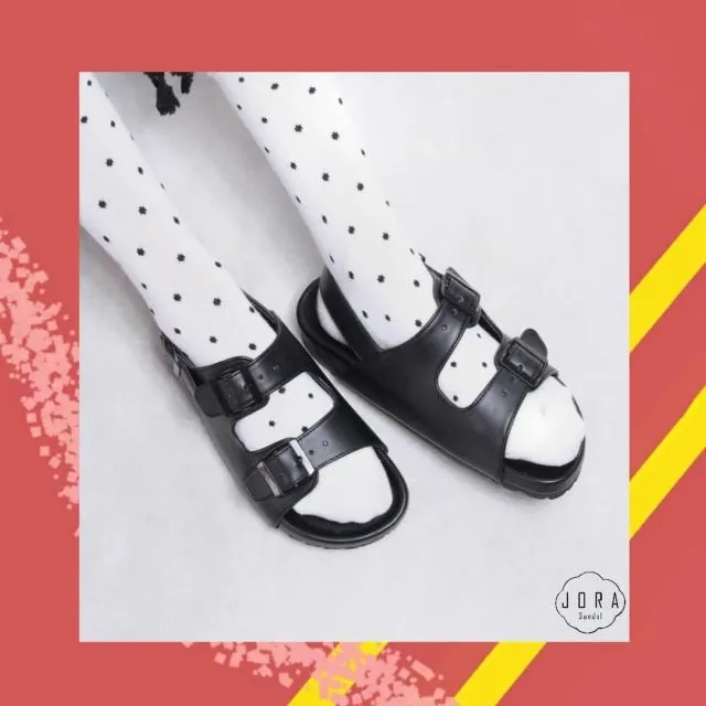 8 Rekomendasi Merek Sandal Lokal Harga Terjangkau Tapi Berkualitas. Sobat Missqueen, Mari Merapat! 14
