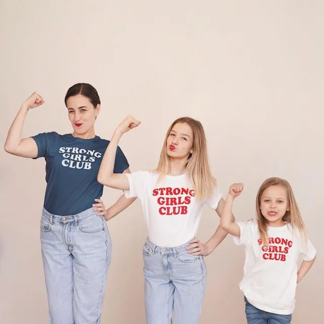 12 Ide Foto Keluarga Lucu ala Akun Instagram @allthatisshe. Pas Nih Buat yang Berbujet Apa Adanya 14