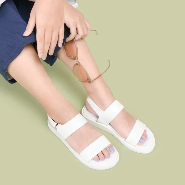 8 Rekomendasi Merek Sandal Lokal Harga Terjangkau Tapi Berkualitas. Sobat Missqueen, Mari Merapat! 11