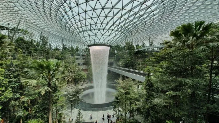 Jewel Changi Airport, Destinasi Hits Baru di Bandara Changi Singapura. Megah, Mewah, Spektakuler! 11