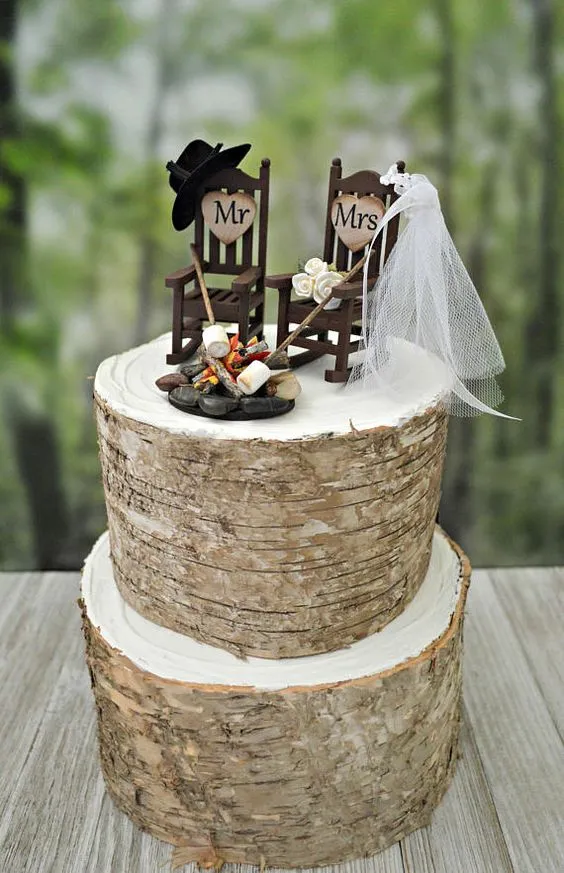 12 Ide Wedding Cake Tema Rustic. Menyelipkan Konsep Back to Nature Agar Sesi Potong Kue Makin Cantik 21