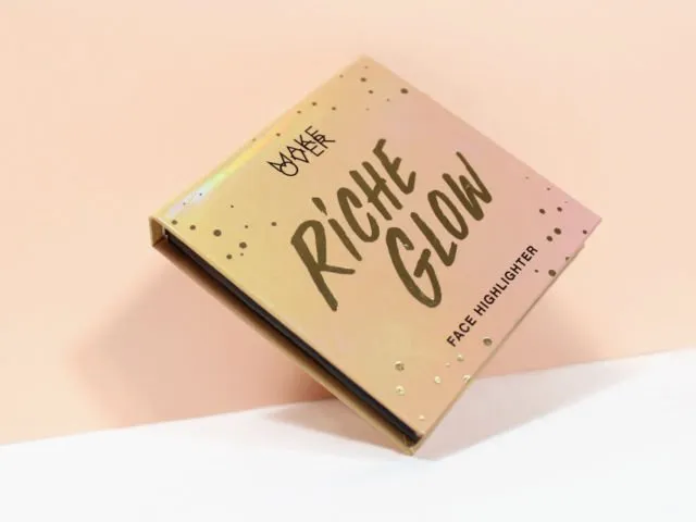 Demi Kilau Wajah yang Lebih Mentereng dari Masa Depanmu, Cek 9 Rekomendasi Highlighter Lokal Ini Yuk 14