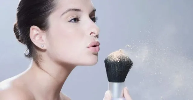 5 Kosmetik untuk Muluskan Hasil Make-up Kamu Tanpa Filter Kamera. Biar Semulus Bintang Korea~ 9