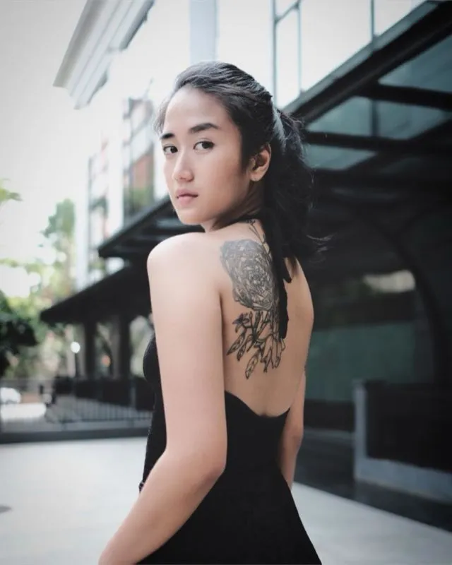 Potret Renatta Moeloek di Luar Arena MasterChef Indonesia. Siapa nih yang Ngefans sama Dia? 12