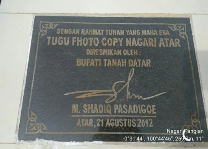 Tugu Photocopy, Tugu yang Unik dan Nyentrik di Tanah Datar. Kenapa Harus Mesin Fotokopi ya? 6
