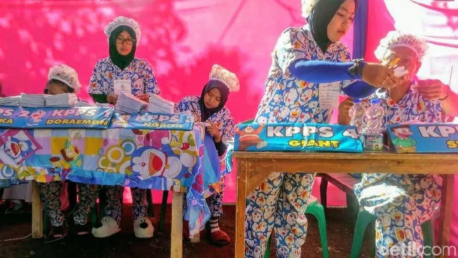 10 TPS Paling Gokil Selama Pemilu 2019 Berlangsung. Kalau Begini Sih yang Golput Pada Rugi~ 15