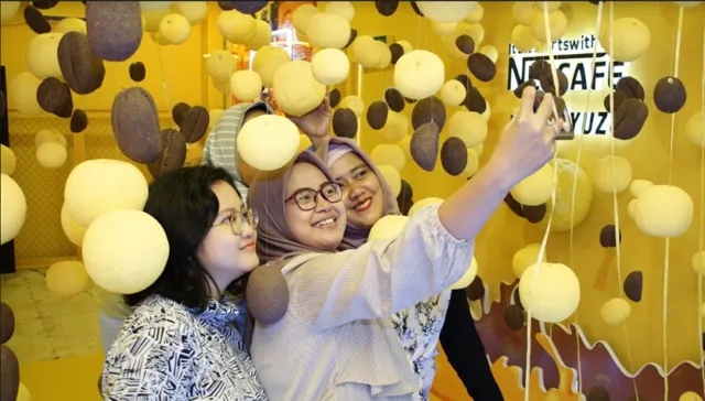 Skinny Indonesian24 Menjawab Tantangan untuk Berkarya Antimainstream di NESCAFÉ MASHUP WORLD. Ini Hasilnya! 12