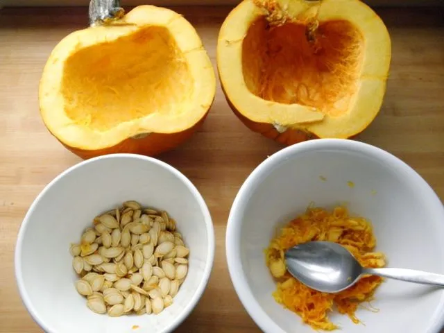 Cara Mengambil Biji dari Buah, Sayur, dan Bunga untuk Ditanam Lagi 16 cara mengambil biji dari buah