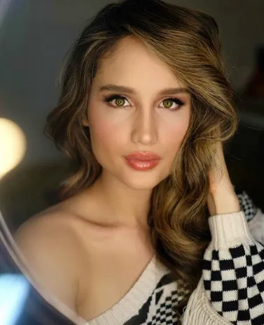 Cinta Laura Angkat Bicara Soal Dirinya yang 'Dipaksa' Ikutan Puteri Indonesia 2020. Bijak Banget! 5