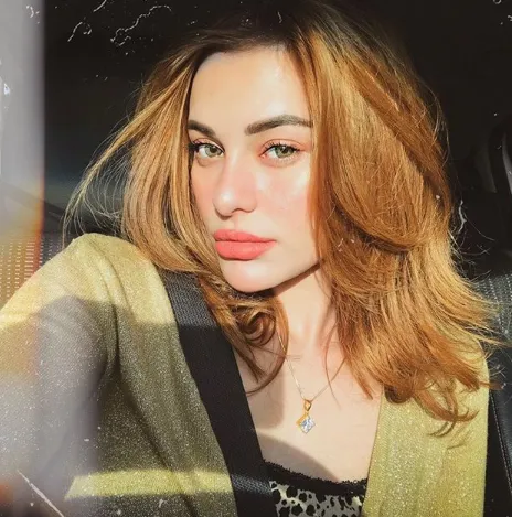 9 Potret Nora, Pacar Jerinx 'SID' yang Cantiknya Paripurna. Bentuk Bibirnya Itu, Lho! 12