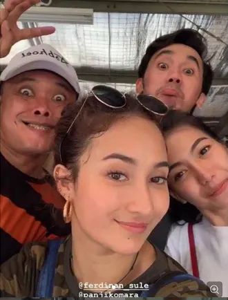 Kepergok Jalan Bareng Sule, Ini Nih Sosok Naomi Zaskia yang Sedang Banyak Dibicarakan 8