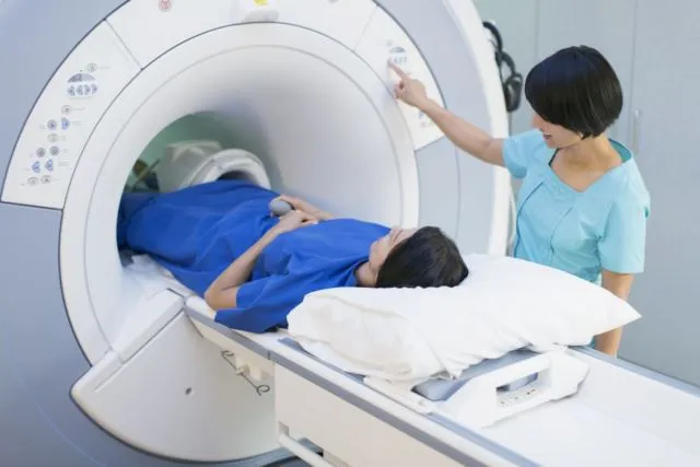 Hasilnya Sama-Sama Mirip Foto Klise hitam Putih, ini Bedanya X-Ray, CT Scan, dan MRI 10