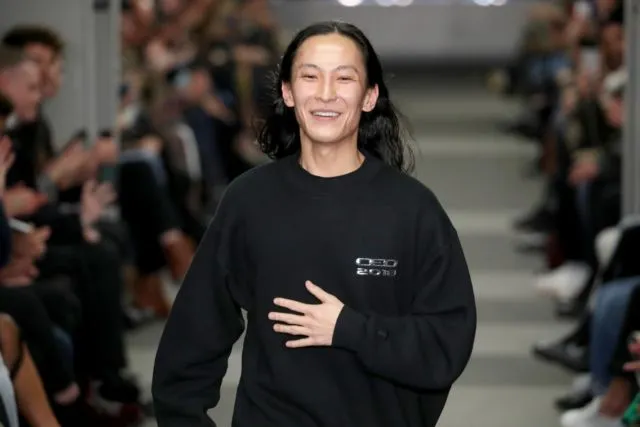 12 Sosok Legendaris di Balik High Fashion Brand Dunia. Banyak yang Belum Ngeh Sama Mereka 19