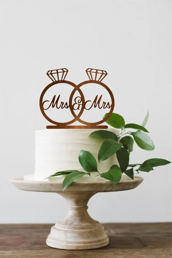 12 Ide Wedding Cake Tema Rustic. Menyelipkan Konsep Back to Nature Agar Sesi Potong Kue Makin Cantik 16