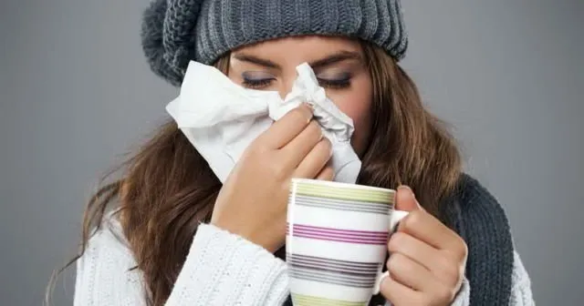 8 Curhatan Orang yang Nggak Kuat Pake AC. Menggigil Sendirian di Kala yang Lain pada Tidur Nyenyak 12