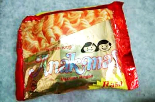 Belum Lama sih, Tapi Udah Kangen! 16 Jajanan Legend ini Bikin Ingat Masa-masa Minta Duit ke Emak 19