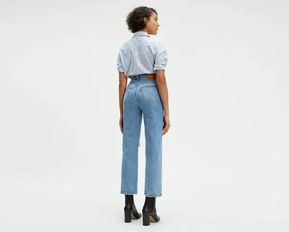 10 Ide Outfit Bagi yang Berpantat Lebar Demi Tampil 'Sopan', Proporsional dan Nyaman 13