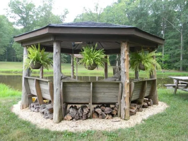 15+ Desain Gazebo Sederhana untuk Leyeh-Leyeh Cantik di Halaman Rumah. Kayak di Kafe-Kafe! 22