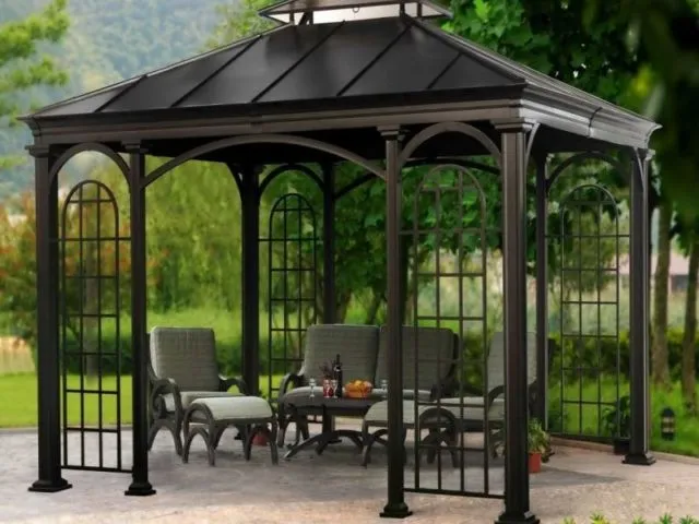15+ Desain Gazebo Sederhana untuk Leyeh-Leyeh Cantik di Halaman Rumah. Kayak di Kafe-Kafe! 28