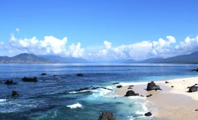 Kota Larantuka, Destinasi Wisata Religi di Ujung Timur Flores. Sempatkanlah Liburan ke Sana! 14