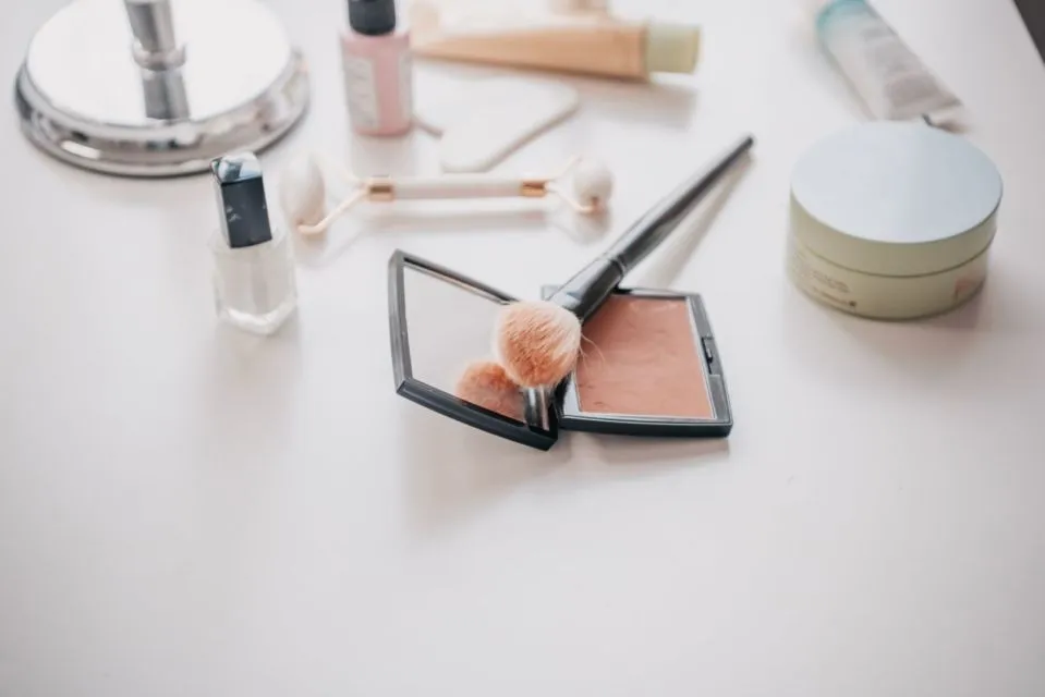 Tips Pakai Blush on Cair dan Krim Kekinian 8