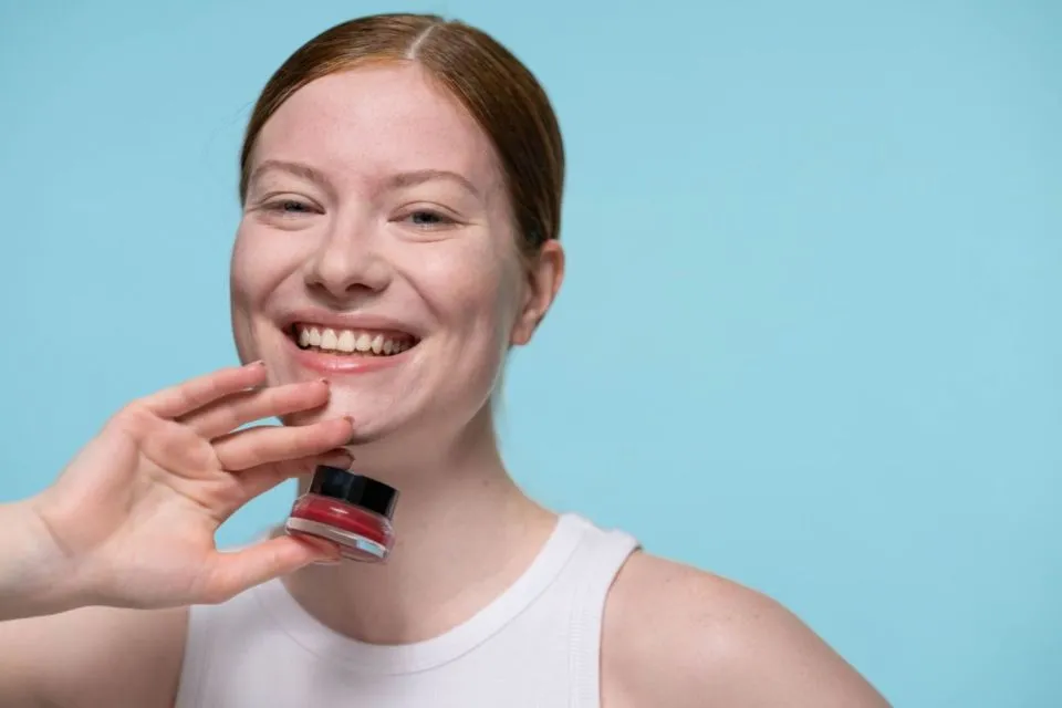 Tips Pakai Blush on Cair dan Krim Kekinian 7