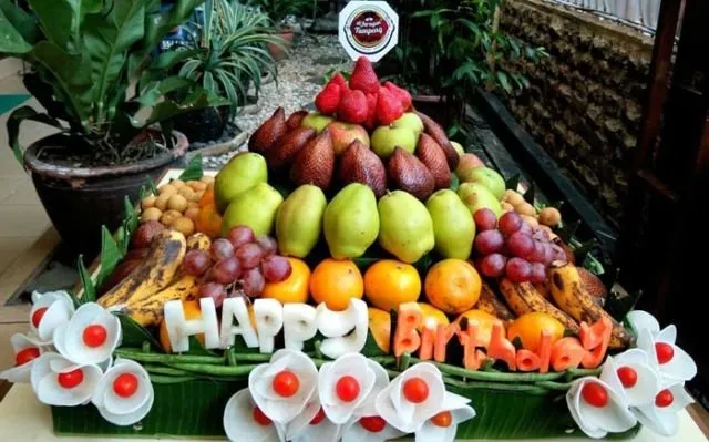 11 Makanan Pengganti Tumpeng Nasi Kuning untuk Perayaan. Nggak Monoton dan Cantik Tampilan 17