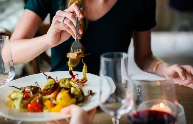 5 Pertimbangan Penting Saat Food Tasting untuk Tentukan Katering. Salah Pilih Vendor, Malunya Itu Lo 8