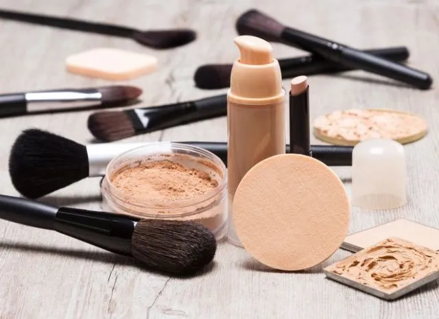 7 Tips Foundation Awet Seharian, Anti Luntur! 12