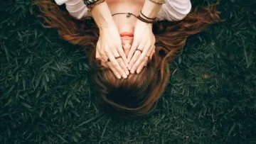 5 Keistimewaan Wanita yang Pernah Disakiti Karena Cinta. Apakah Kamu Salah Satunya?
