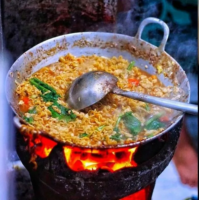 Resep Mi Dok-Dok ala Burjo atau Warmindo yang Super Enak 13