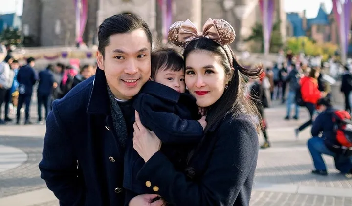 Ungkapan Terima Kasih Sandra Dewi untuk Suami Gantengnya. Romantis dan Jadi Pengingat Buat Kita Nih!