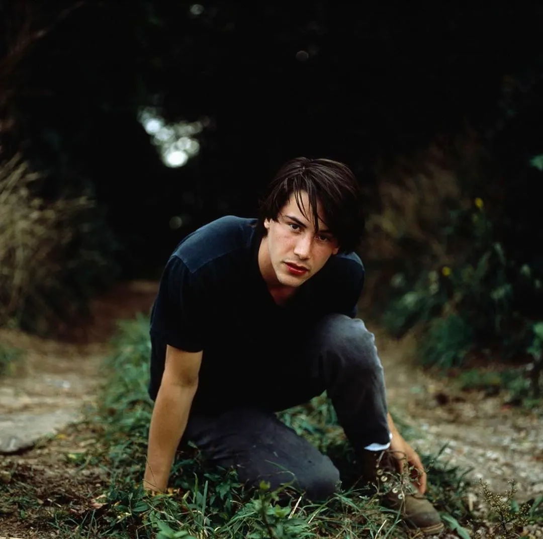 7+ Potret Keanu Reeves 30 Tahun Lalu. Ketampanannya Memang Tak Berkurang Sama Sekali~ 16