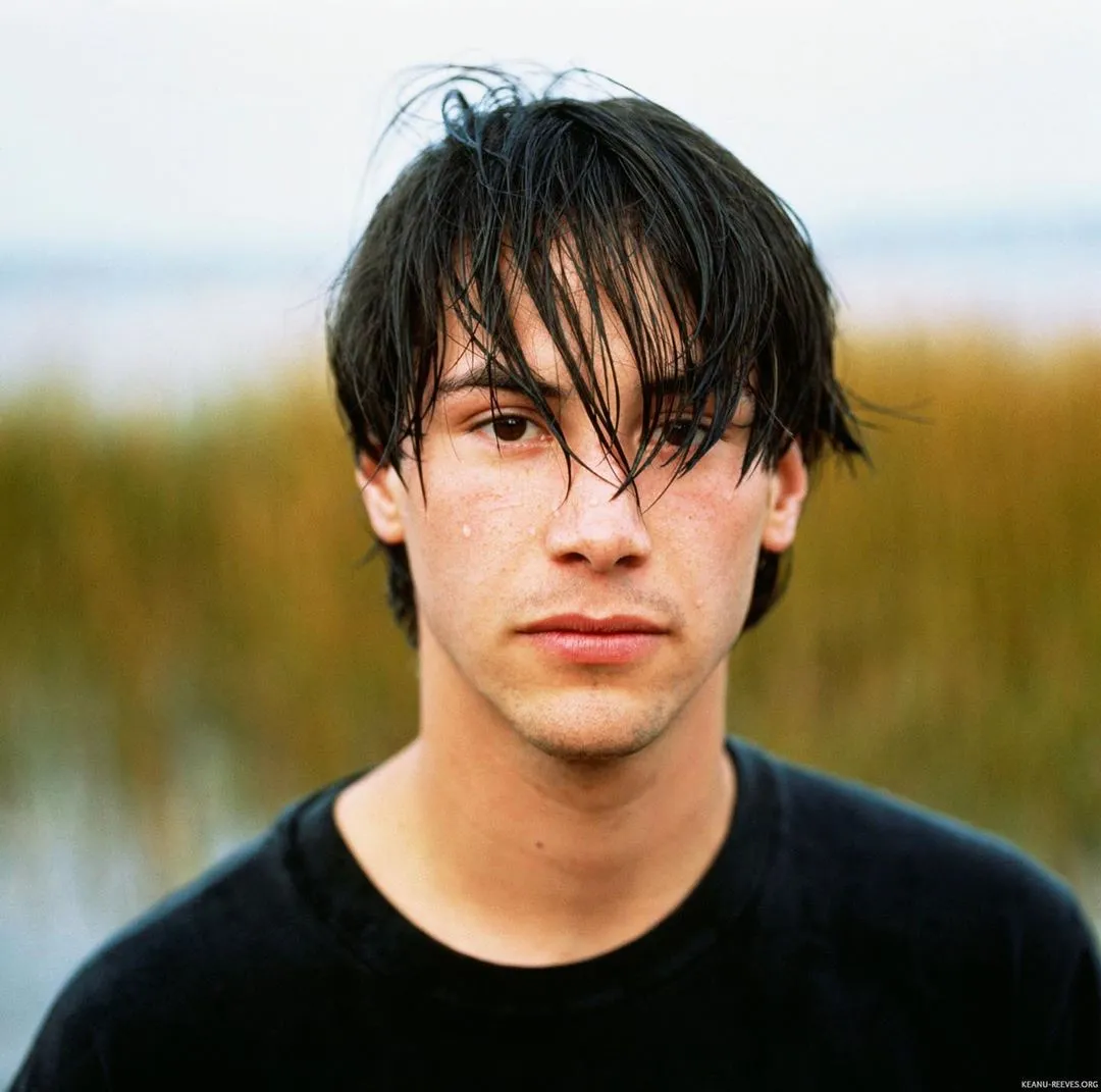 7+ Potret Keanu Reeves 30 Tahun Lalu. Ketampanannya Memang Tak Berkurang Sama Sekali~ 9