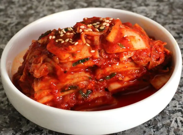6 Khasiat Kimchi, Meski Rasanya Asam Tapi Banyak Manfaatnya 9
