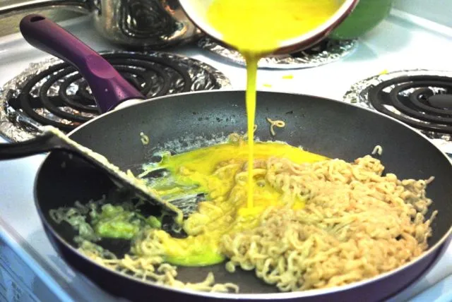 Resep Mi Dok-Dok ala Burjo atau Warmindo yang Super Enak 11