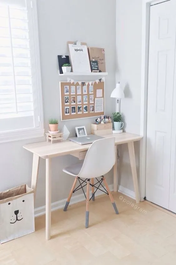 10 Dekorasi Kamar Aesthetic Sempit Sederhana ala Pinterest 13