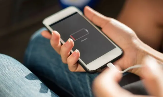 5 Penyebab Kenapa Charge HP yang Lama Penuh 9