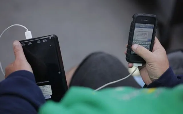5 Penyebab Kenapa Charge HP yang Lama Penuh 7