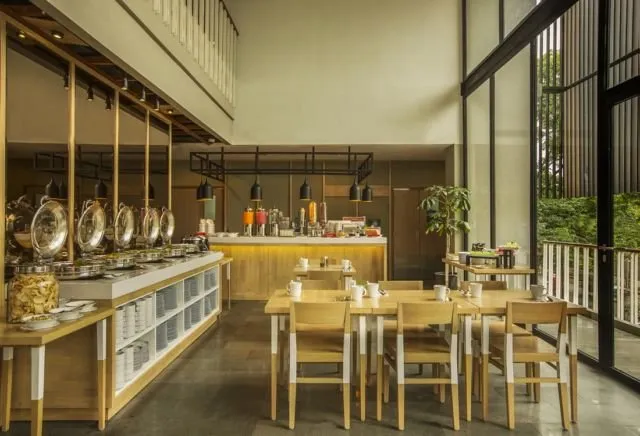 7 Hotel Terbaik untuk Staycation di Semarang 18