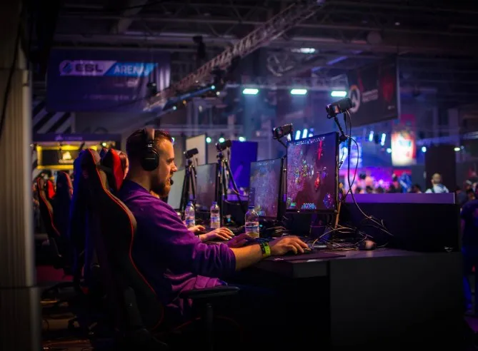 Ini Dia 5 Game Online yang Sedang Booming dan Banyak Dimainkan Gamers Kekinian