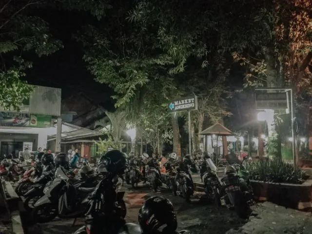 8 Angkringan di Jogja Paling Favorit dan Terkenal 15