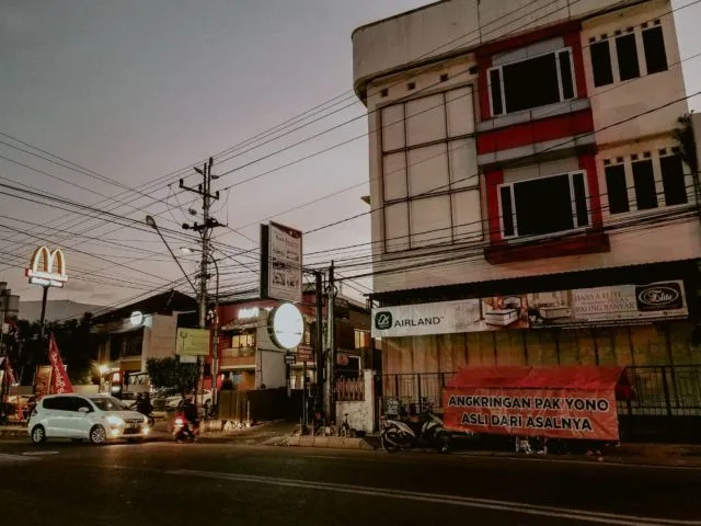 8 Angkringan di Jogja Paling Favorit dan Terkenal 13