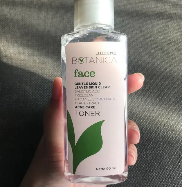 5 Skincare Cowo Terbaik agar Glowing & Anti Jerawat 7
