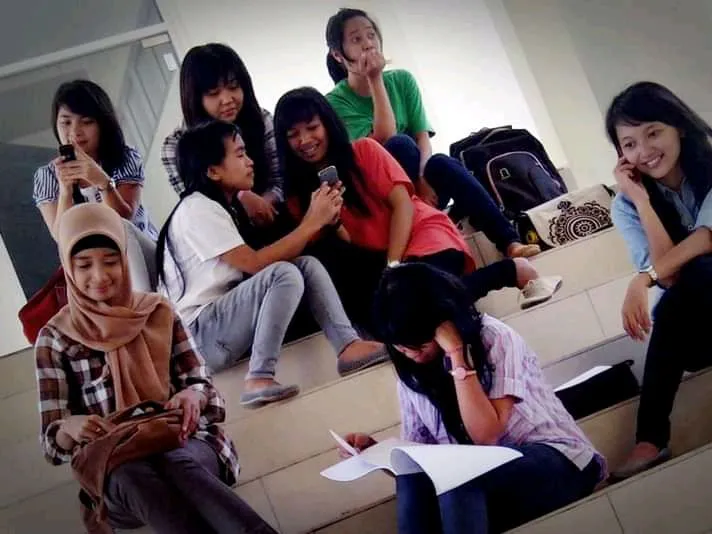Pengalaman dan Kenangan Saat Kuliah yang Masih Tersimpan Manis di Dalam Pikiran