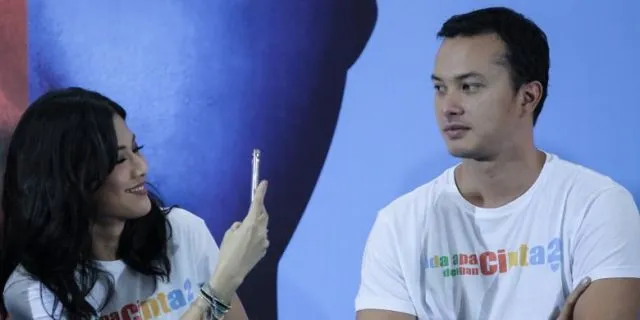 5 Cara Elegan Jadi Cowok Pendiam yang Cool 10